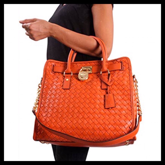 Michael Kors Hamilton Woven Large North/South Tote - Picture 4 of 5